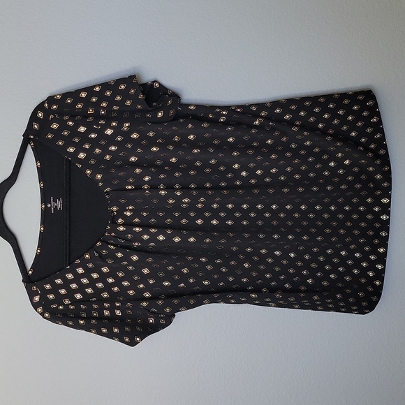Worthington Dressy Feminine Gold Diamond Pattern Stretch Top 0X - Picture 1 of 6